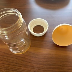 プラスチック製哺乳びんの画像