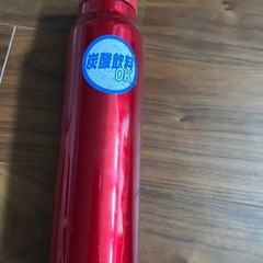 炭酸可 水筒 レッドの画像