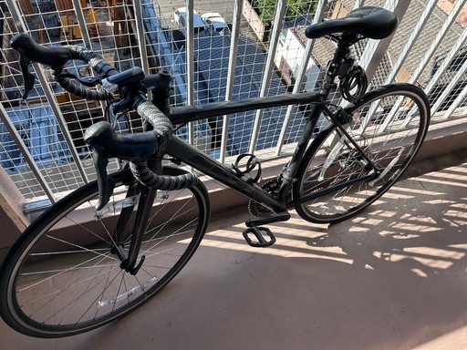 【値下げ】FELT ロードバイク マットブラック　コンポ:Claris