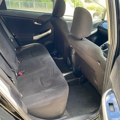 値下げ　プリウス 黒 Sツーリング 130,000kmの画像