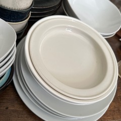 無料‼️食器セットの画像