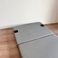 ニトリ 三つ折りマットレスシングルの画像