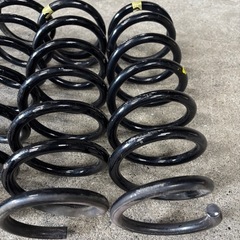 GRX135 マークX 4WD 純正サス　スプリング
の画像