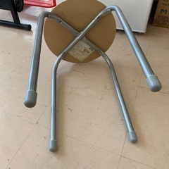 美原店　ニトリ　パイプチェアの画像