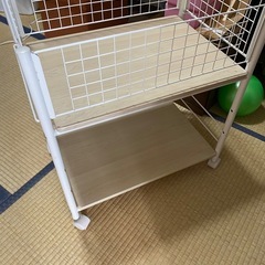 押入れ　収納キャスター付きの画像