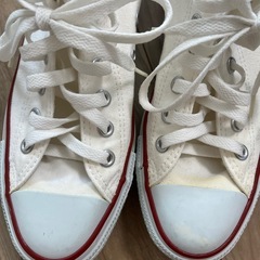 converse スニーカーの画像