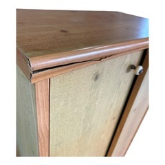 木製収納棚の画像