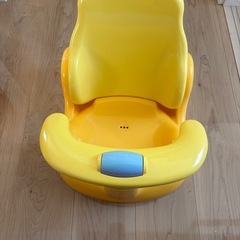 アップリカ　バスチェアの画像