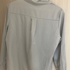 2点セット✨シャツとTシャツの画像