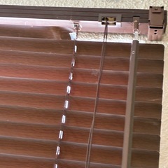 【2個】木目調ブラインド ブラウンの画像