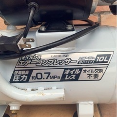 EARTH MAN オイルレスエアーコンプレッサー静音タイプ10L ジャンクの画像