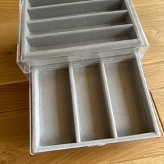 【売ります】アクセサリーボックスの画像