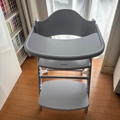 東京出品 子ども用　テーブル付き椅子の画像