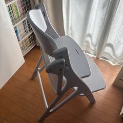 東京出品 子ども用　テーブル付き椅子の画像