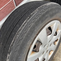 トヨタ純正ホイール付きタイヤの画像