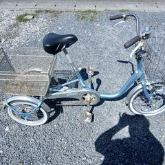 三輪自転車（かご付き）の画像