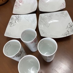 【受け渡し予定者決定済】食器 大量引取り 画像2枚目以降要確認の画像