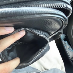 adidas ショルダーバッグ 黒 レザーの画像