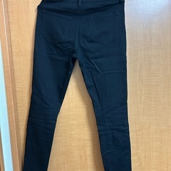 【ほぼ新品】メンズ スキニーパンツ 黒 Sサイズの画像