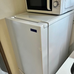 ホワイト 冷蔵庫(二人用)
の画像