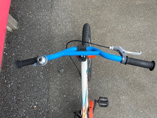 NO:19 　子供自転車　スペシャライズド　HOTROCK 　20インチ