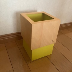 ダストボックス　　ゴミ箱の画像