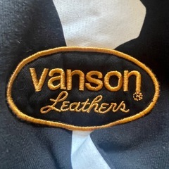 VANSONスカルプリントパーカーの画像