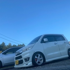 ワゴンRスティングレーターボの画像