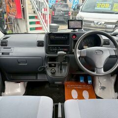 ハイゼットカーゴ 軽貨物 660 デラックス ハイルーフ 4WD　ナビ・TV　パワーウィンドウの画像