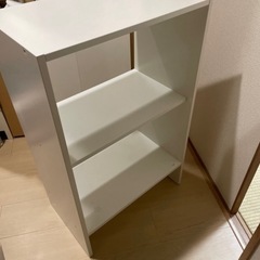 【無料】本日引き取りに来てくださる方IKEA棚　バッケボーの画像