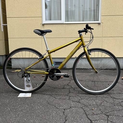 新車同様 クロスバイク アルミフレーム オーパス コルソ 21速