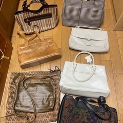 婦人ハンドバッグ　カバン　まとめ売りの画像