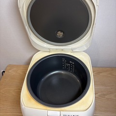 中古　象印　炊飯器8合炊きの画像