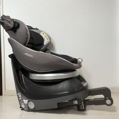 Combi コンビチャイルドシートの画像