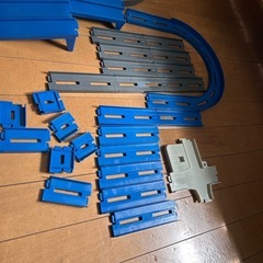 トミカ　レールの画像