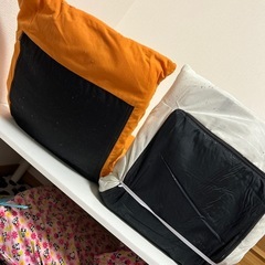 小さい座椅子2個での画像