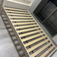 セミダブル　ベットフレームの画像