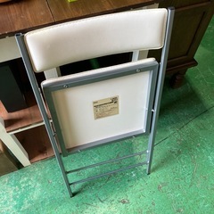 チェア　折りたたみ式　白　ホワイト　椅子　イス　いす　家具　インテリア　シンプル【幅42.7奥43.5座面高46.7背高77】の画像