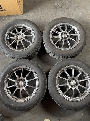 スタッドレスタイヤ