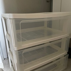 衣装ケース三段の画像