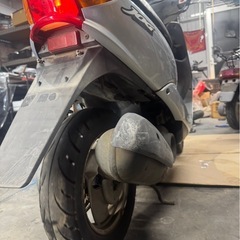 近所のお姉さんの原付の画像