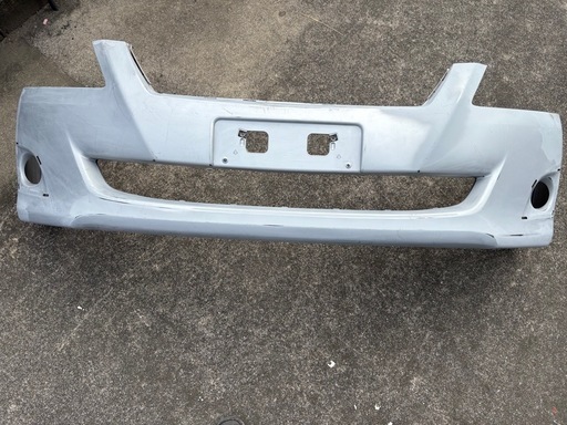 プリミオ　フロントバンパー　NZT260