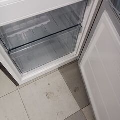 ★リユースのサカイ千葉中央店★ TWINBIRD 冷蔵庫 121L 24年製 動作確認／クリーニング済み TC4689の画像
