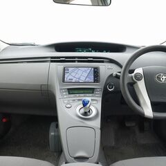 ✨🎉【車を買うなら今が超チャンス！】🎉✨ オトロン岐阜店イチオシ！大人気の『トヨタ プリウス S』登場🎊最大10万円がお得🎊 期間限定キャンペーン実施中！の画像