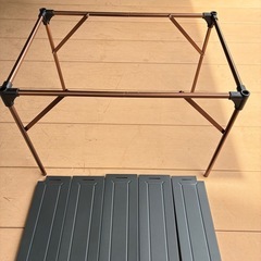 アウトドア用ローテーブルの画像