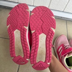adidasスニーカー　キッズ 21.5&22の画像
