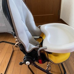 【美品】バウンサー＋付属テーブル　カトージの画像