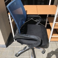 【お取り引き決まりました】多機能デスク(椅子付き)の画像