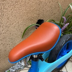 美品　
ペダルなし自転車 キッズバイク キックバイク 子供用自転車 乗用玩具 バランスバイクの画像