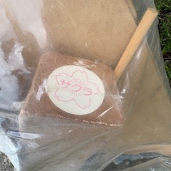 ダンボール燻製器の画像
